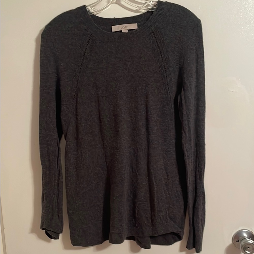 LOFT Women's Basic Grey Sweater (size M)